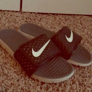 Boys Nike Slides